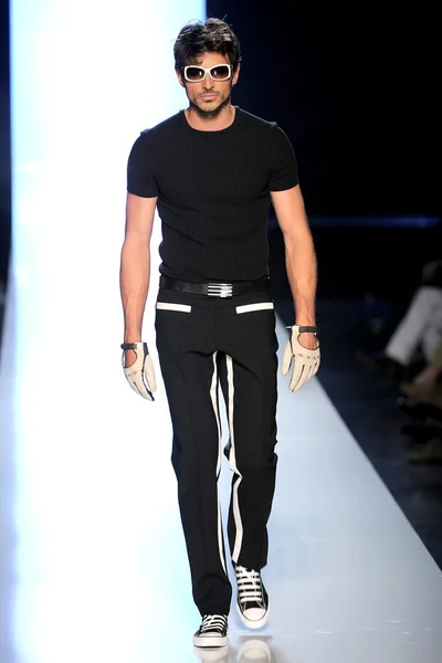 Look 1